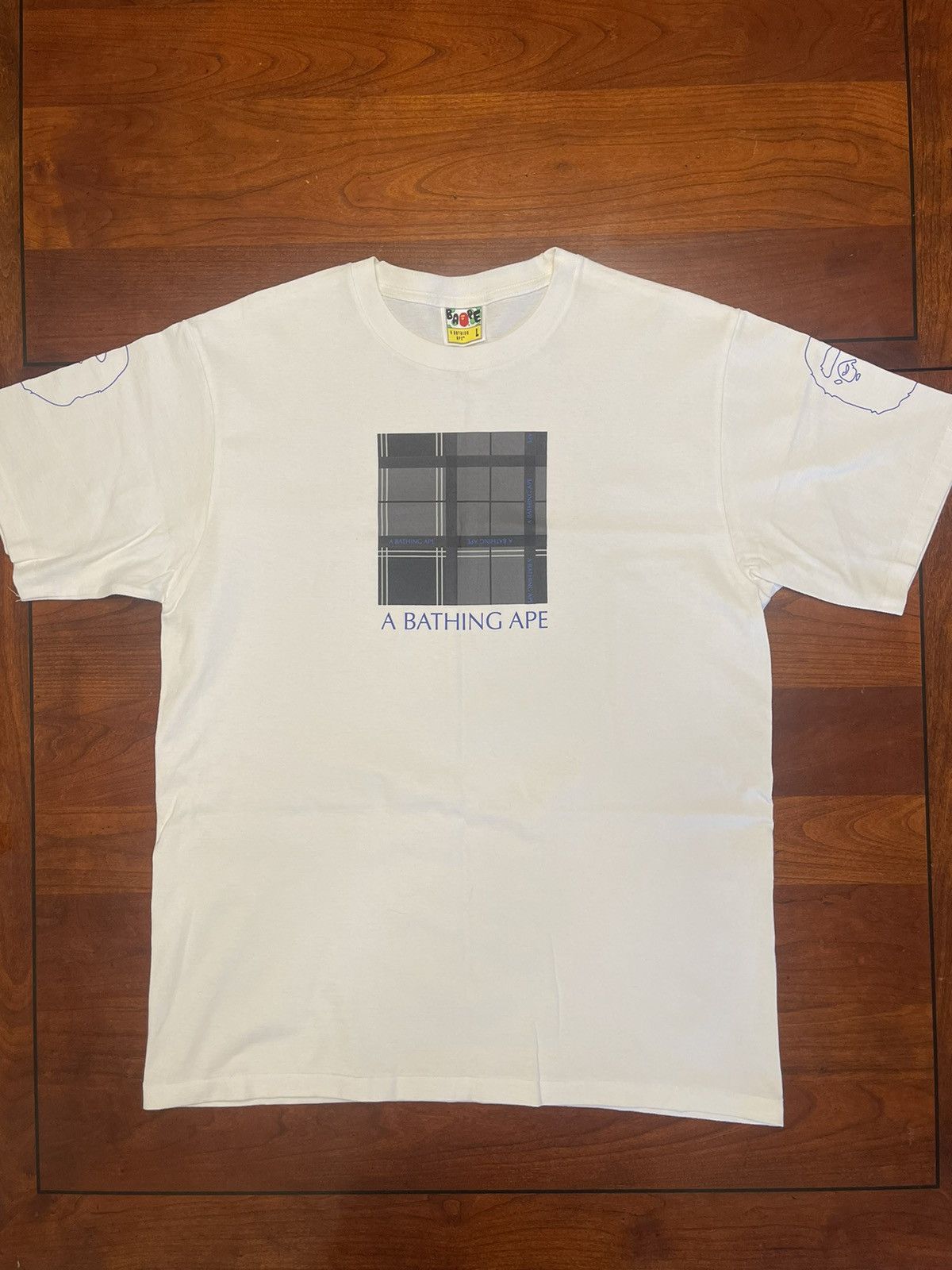 Bape Bape Logo Check Box Tee White size Large Size US L / EU 52-54 / 3 - 1 Thumbnail
