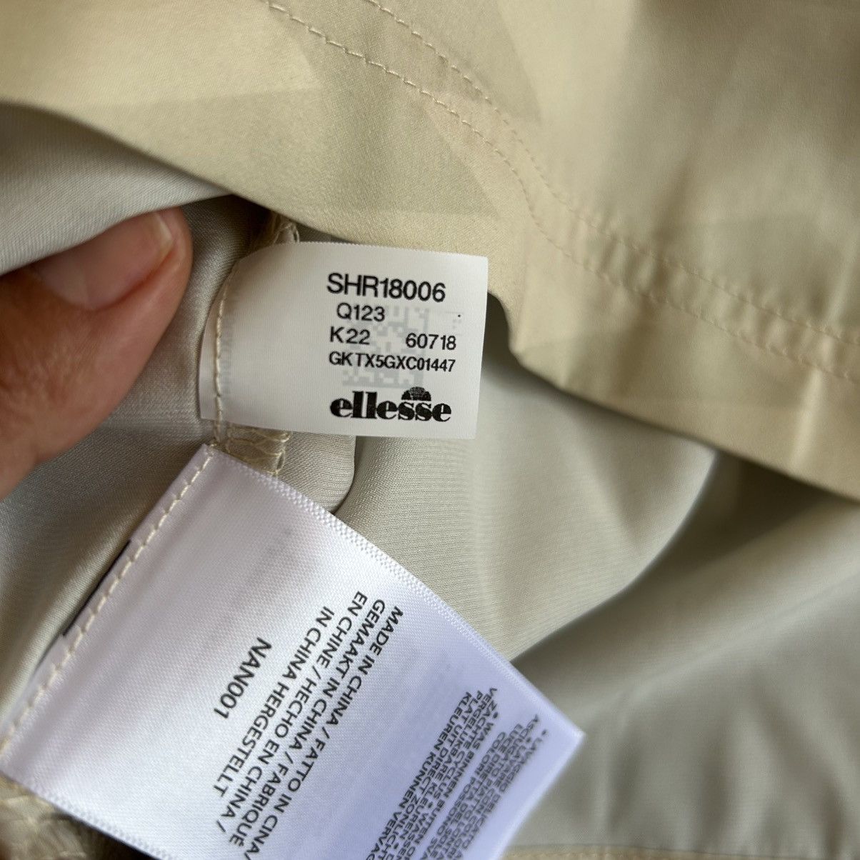 Ellesse Authentic Ellese Capri Beige Shirt Size US M / EU 48-50 / 2 - 10 Thumbnail