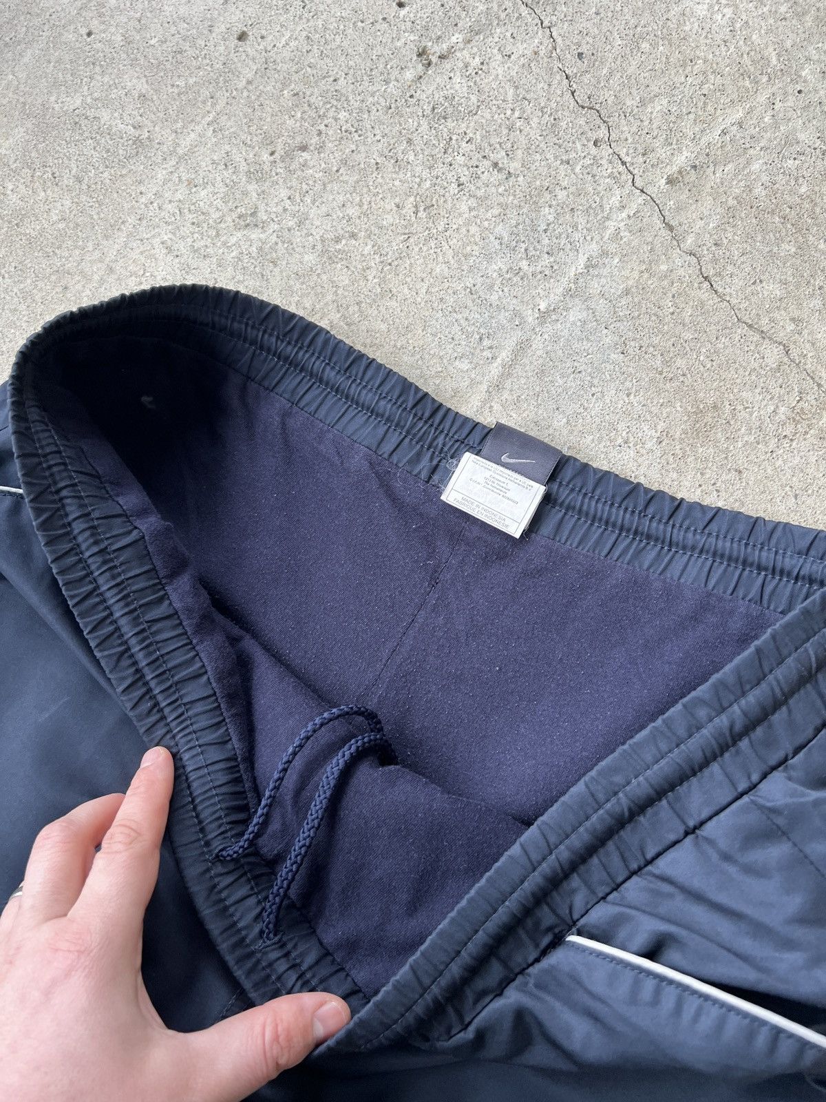 Nike Vintage Nike Sweatpants Size US 34 / EU 50 - 5 Thumbnail