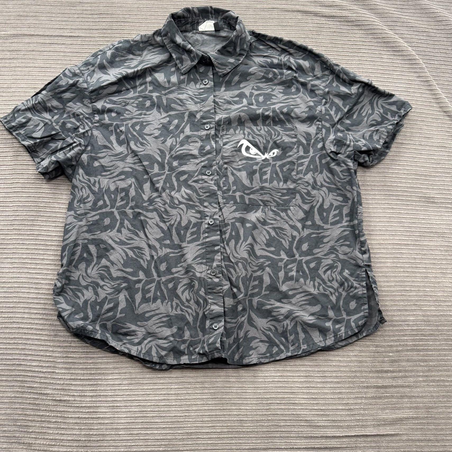 H&M No Fear x H&M Shirt Mens Medium Gray Short Sleeve Button Up Streetwear Graphic Print Pocket Size US M / EU 48-50 / 2 - 2 Thumbnail
