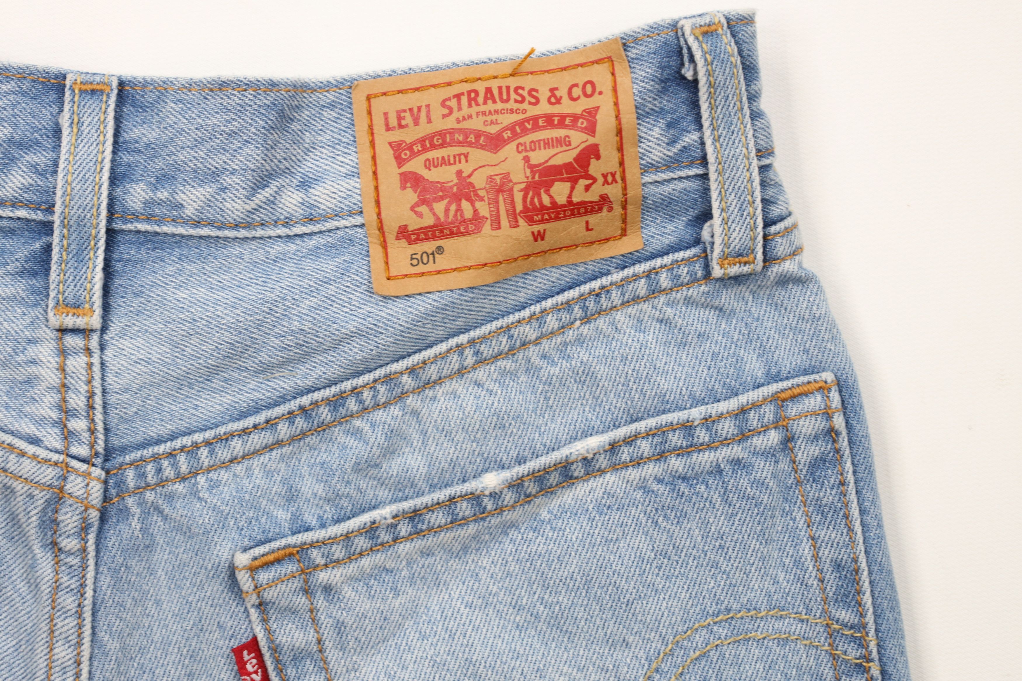 Levi's Vintage Y2K Levis 501xx Fly Flower Cut Off Denim Jean Shorts Size 24" / US 00 / IT 34 - 15 Thumbnail