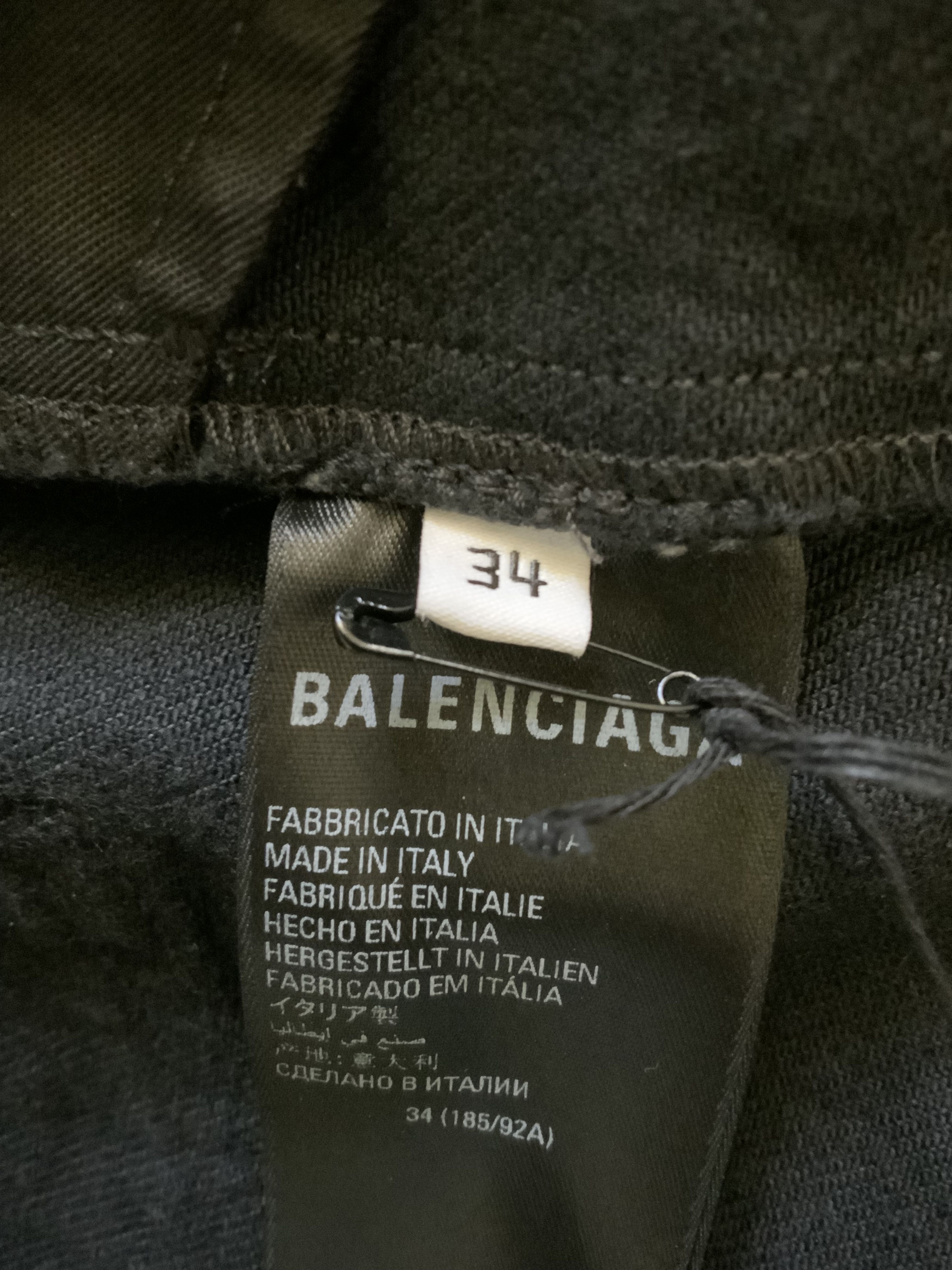 Balenciaga NWT BALENCIAGA DISTRESSED DENIM CROPPED JEANS Size US 34 / EU 50 - 8 Thumbnail