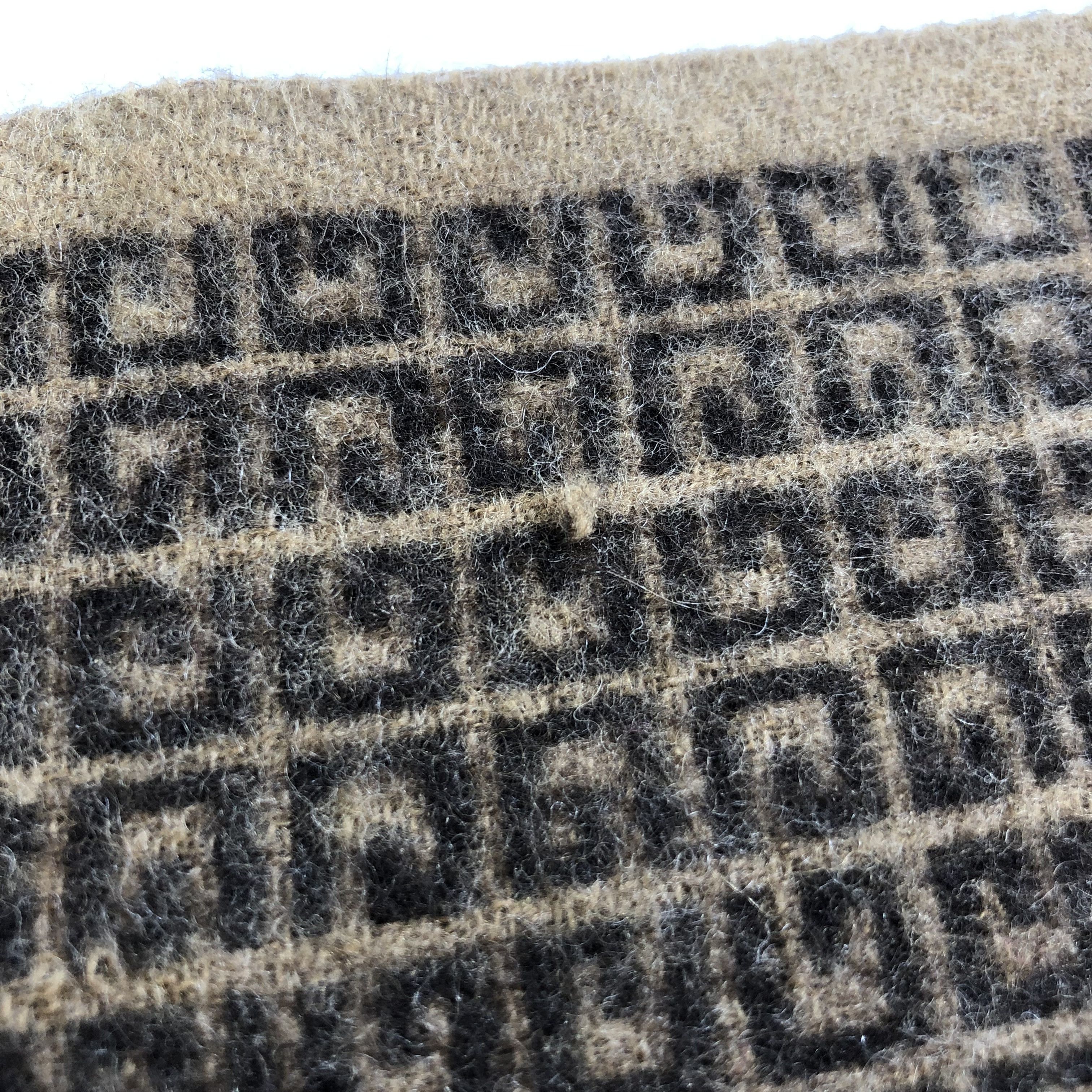 Givenchy Givenchy Monogram Wool Scarf Muffler V1417 Size ONE SIZE - 7 Thumbnail