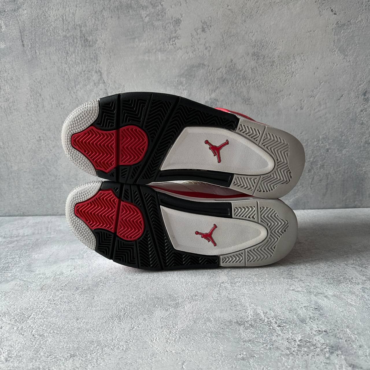 Jordan Brand Nike Air Jordan 4 Red Cement Size EU 42 Size US 8.5 / EU 41-42 - 7 Thumbnail
