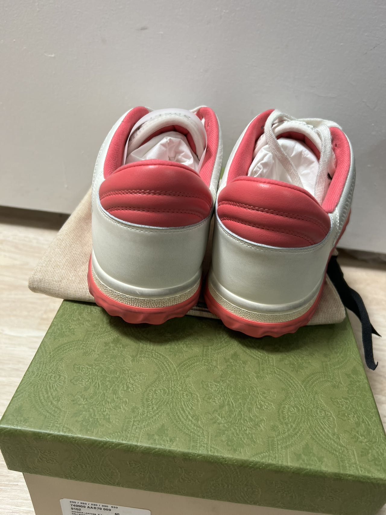 Gucci Gucci MAC80 Sneaker 'Off White Pink' 749909-AAB79-9152 Size US 10 / IT 40 - 7 Thumbnail