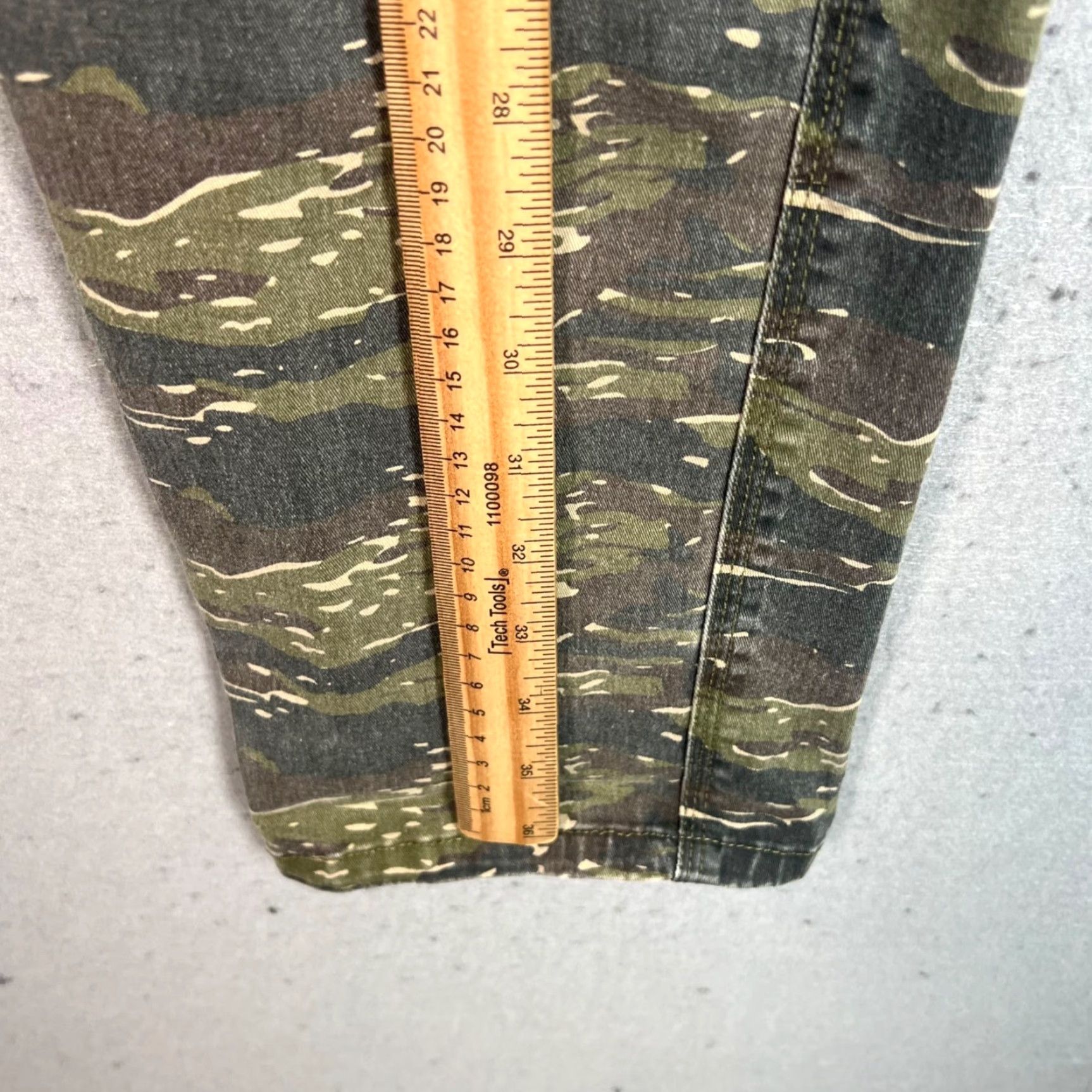 Vintage VINTAGE Koto Pants Adult 32x30 Green Camouflage Skinny Fit Cotton Blend Mens Size US 32 / EU 48 - 7 Thumbnail