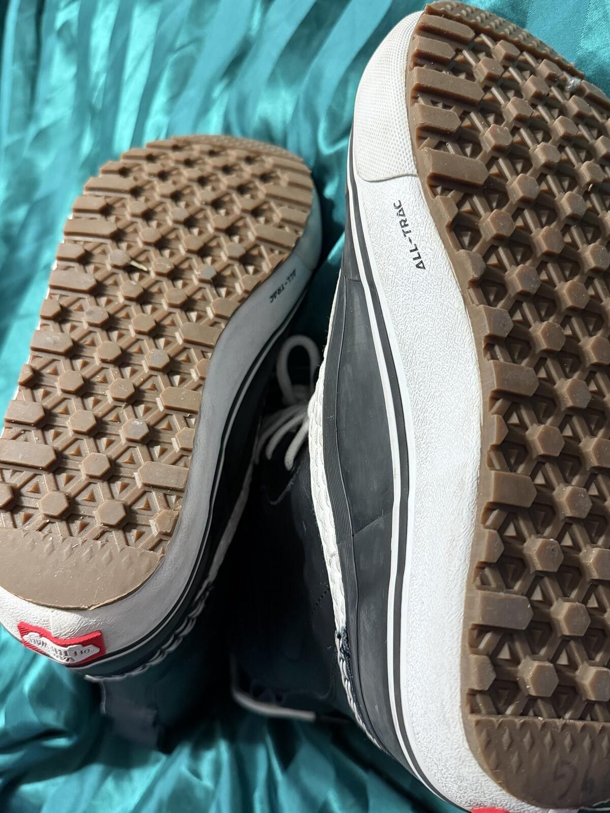 Vans LIMITED - Vans - Cold Weather Edition (Women:9; Men:7.5) Size US 7.5 / EU 40-41 - 8 Thumbnail