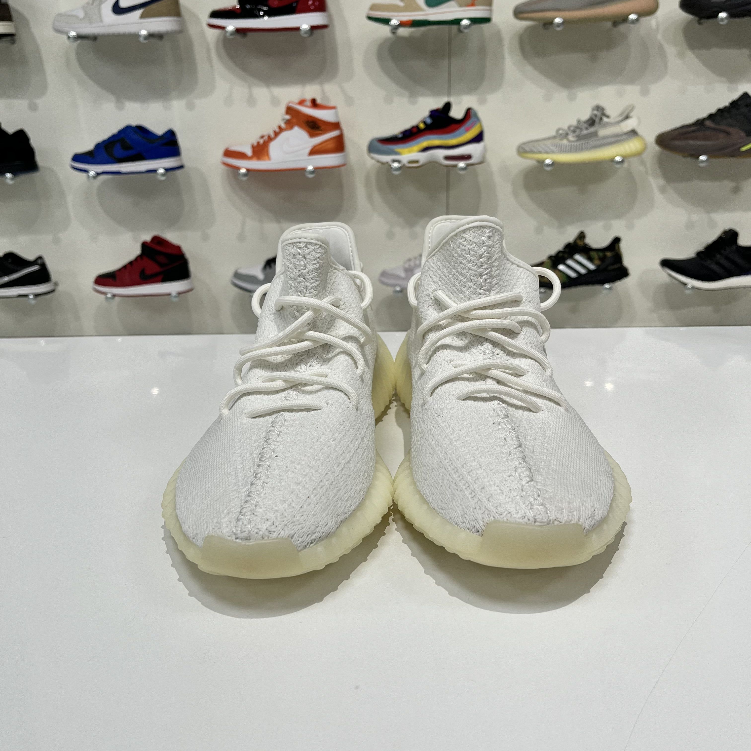 Adidas Adidas Yeezy Boost 350 V2 Cream Size US 11 / EU 44 - 9 Thumbnail