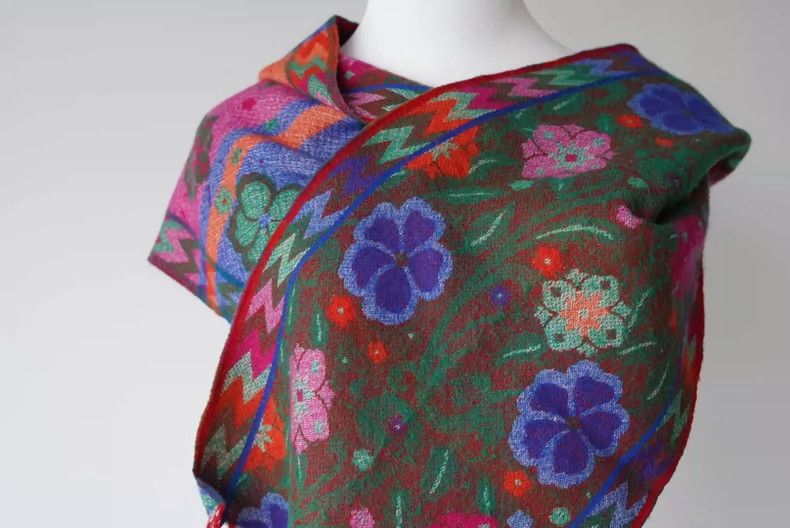 Kenzo KENZO size30*156cm 1980s children's fun cashmere shawl scar Size ONE SIZE - 3 Thumbnail