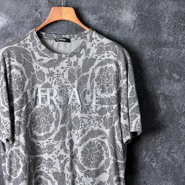 Versace Versace Letter embroidered cotton short sleeves Size US L / EU 52-54 / 3 - 3 Thumbnail