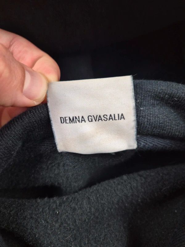 Vetements Vetements Men Black Thrasher Misplaced Hoodie Sweater Size M Size US M / EU 48-50 / 2 - 5 Thumbnail