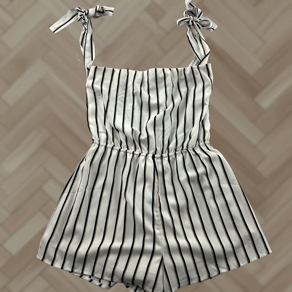 Vintage Sadie + Sage Romper Black White Beige Striped Sleeveless Women S Small Size 28" / US 6 / IT 42 - 1 Thumbnail
