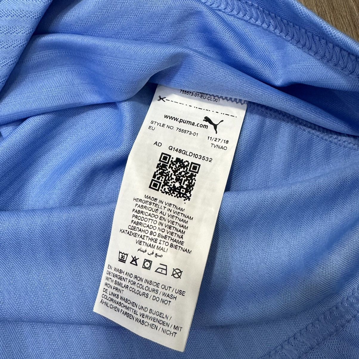 Puma Manchester City 19/20 Match issued home shirt #8 Gundogan Size US L / EU 52-54 / 3 - 9 Thumbnail
