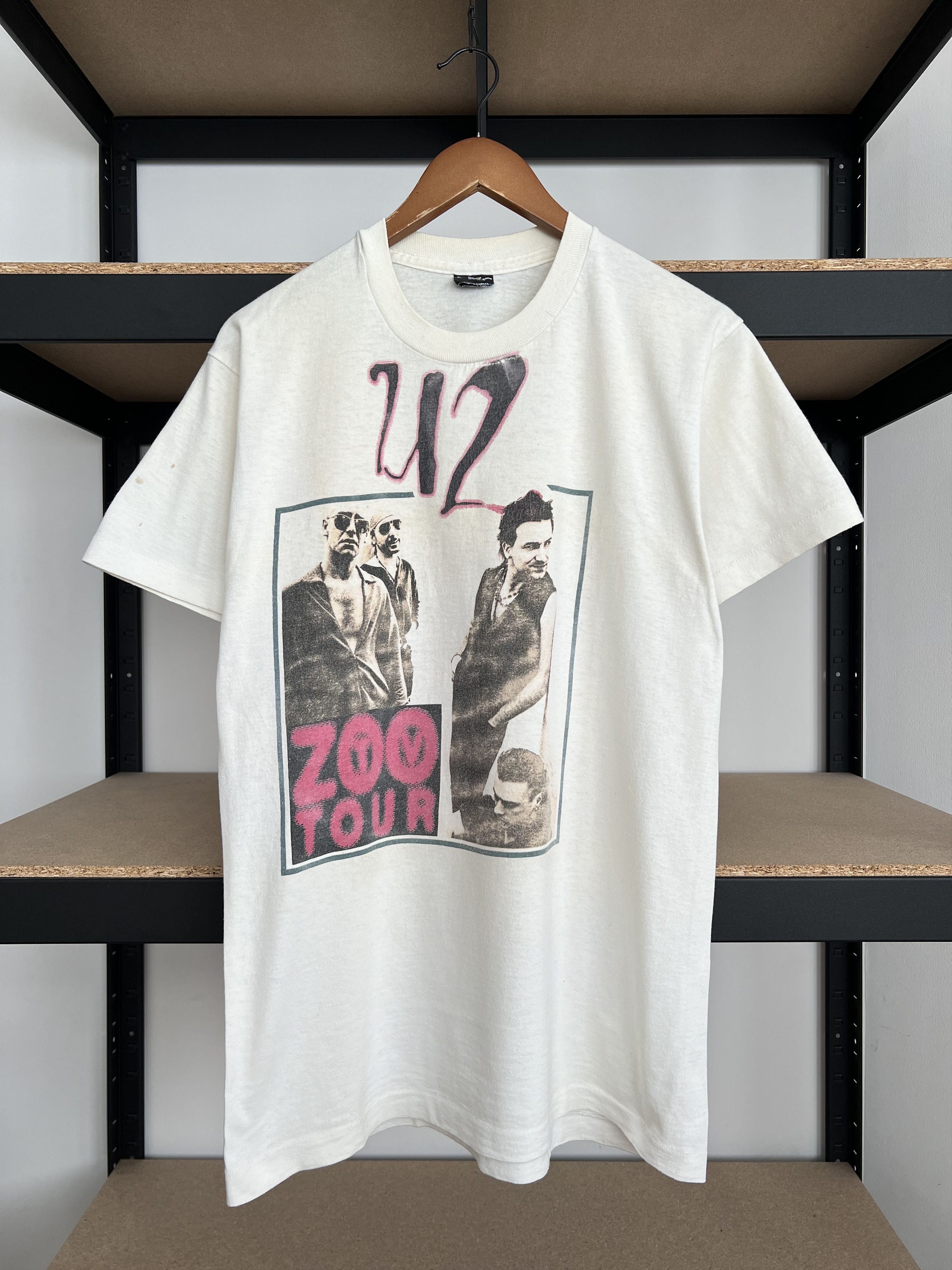 Band Tees Vintage 1992 U2 Zoo Tour White T-shirt Size US L / EU 52-54 / 3 - 1 Thumbnail