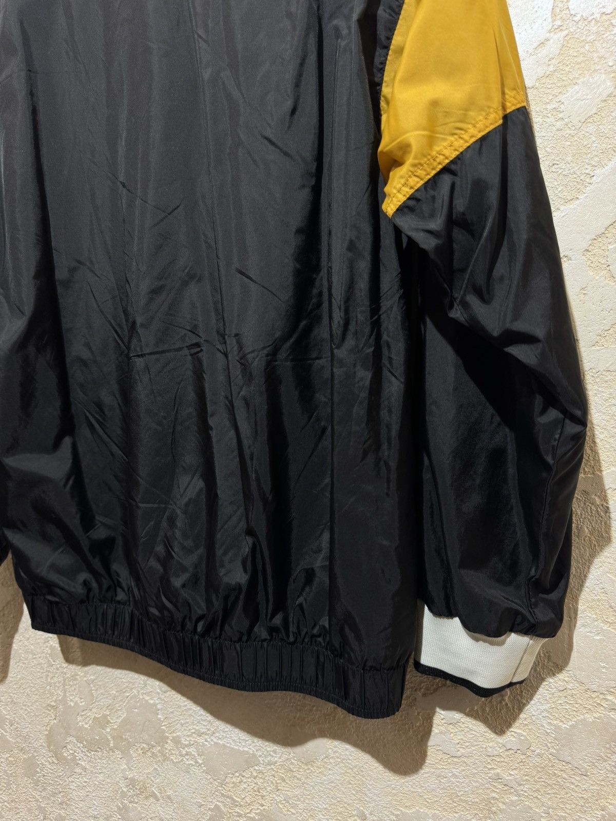 Other Nike Vintage Black Nylon Sweatshirt/Jacket Big Nike Logo Size US S / EU 44-46 / 1 - 16 Thumbnail