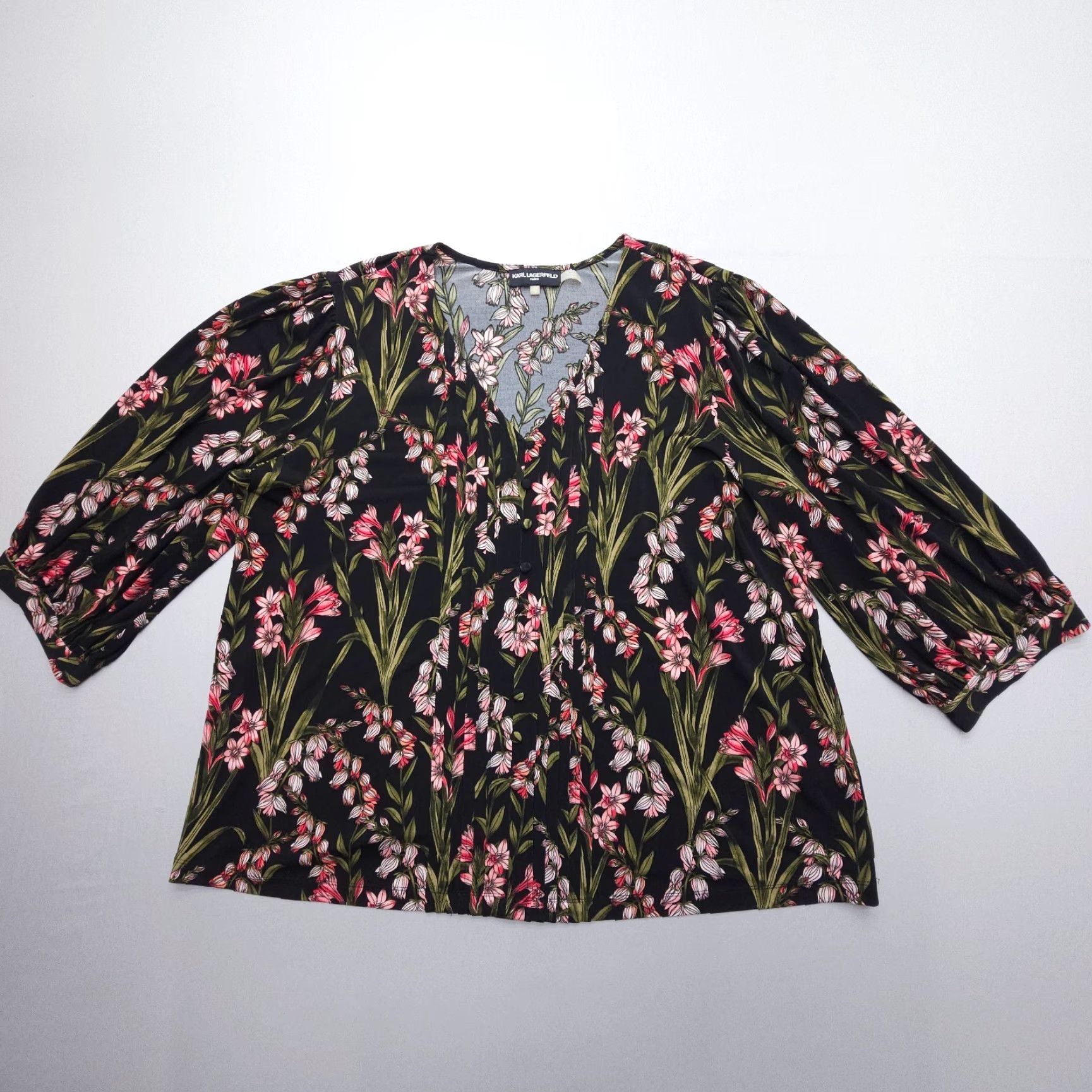 Karl Lagerfeld VINTAGE Karl Lagerfeld Paris Blouse 1X Plus Size Floral Boho Puff Sleeve V Neck Button Size XL / US 12-14 / IT 48-50 - 2 Thumbnail