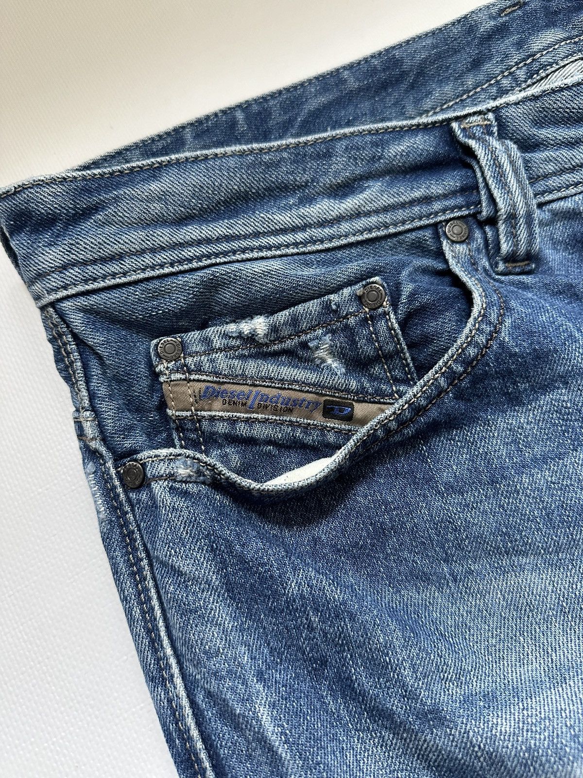Diesel Y2K Distressed Diesel Jeans Baggy Size US 36 / EU 52 - 4 Thumbnail