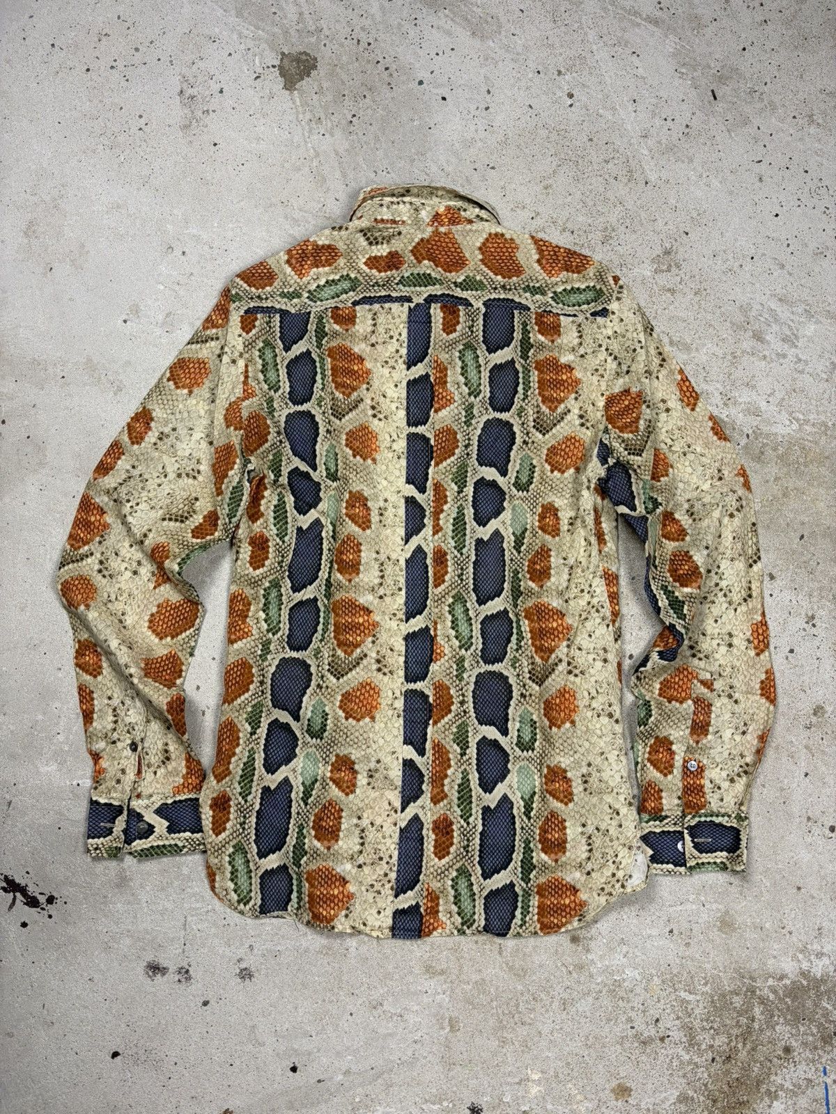 John Galliano Vintage 2000s John Galliano Snake Skin Print Button Up Shirt Size M / US 6-8 / IT 42-44 - 2 Thumbnail