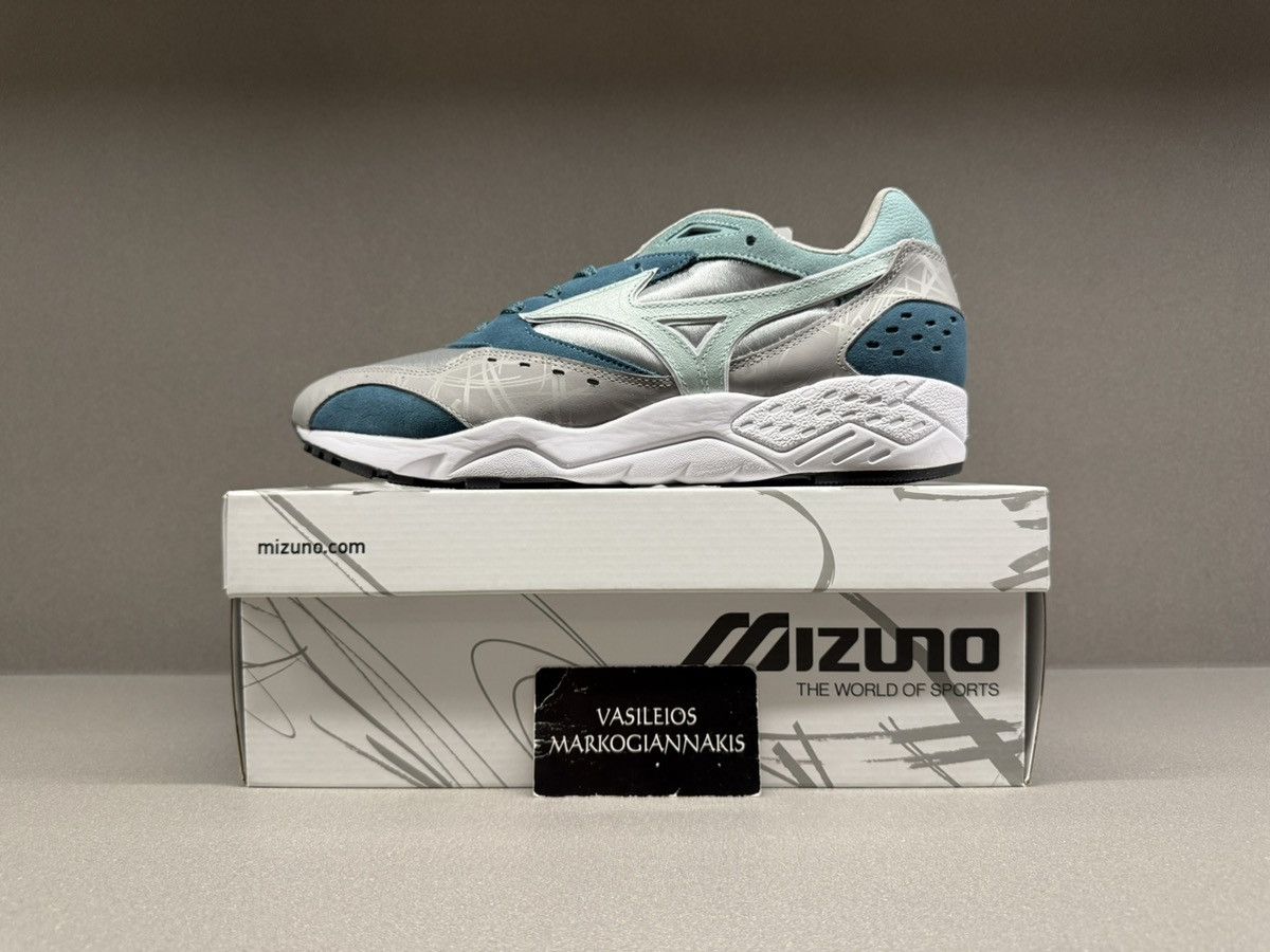 Mizuno Contender Hanon Grampus Dolphin