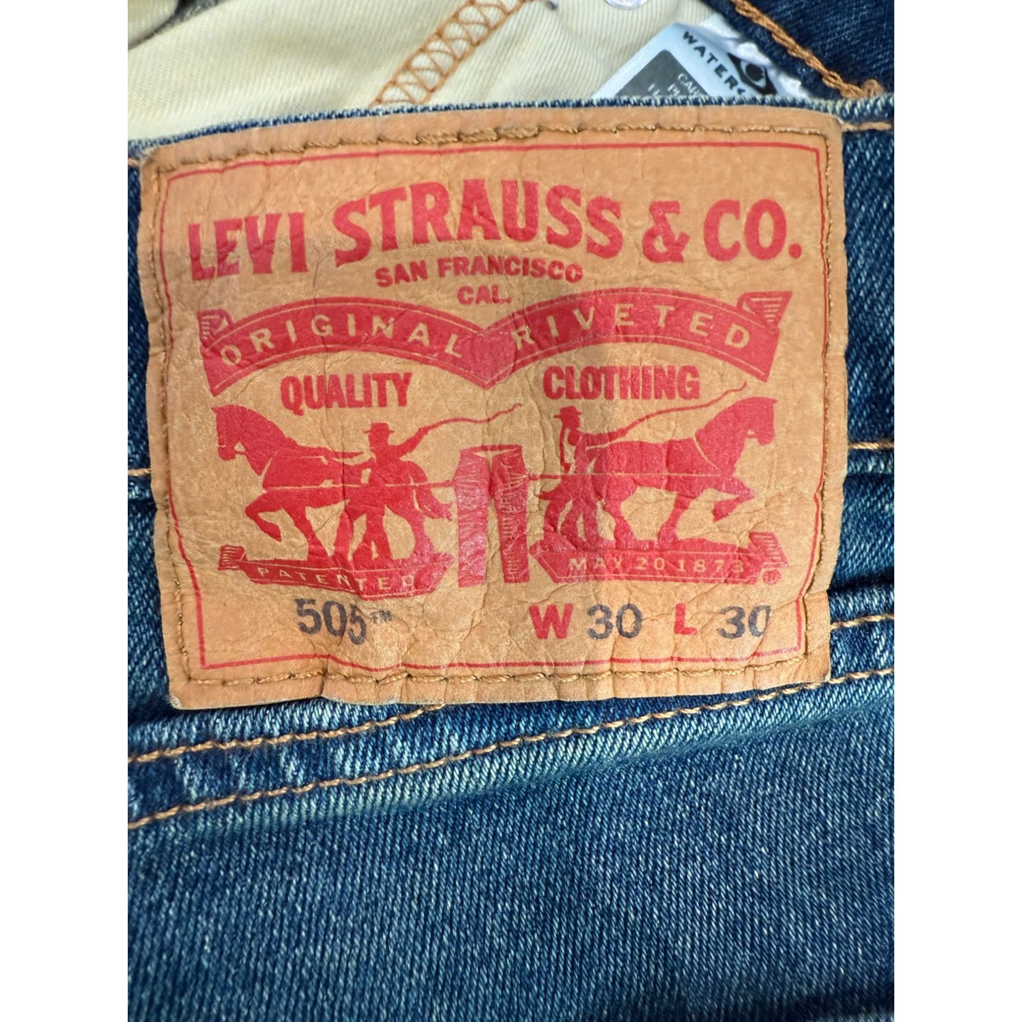 Levi's Men's Levi's 505 Jeans, size W30 L30 Size US 30 / EU 46 - 2 Thumbnail