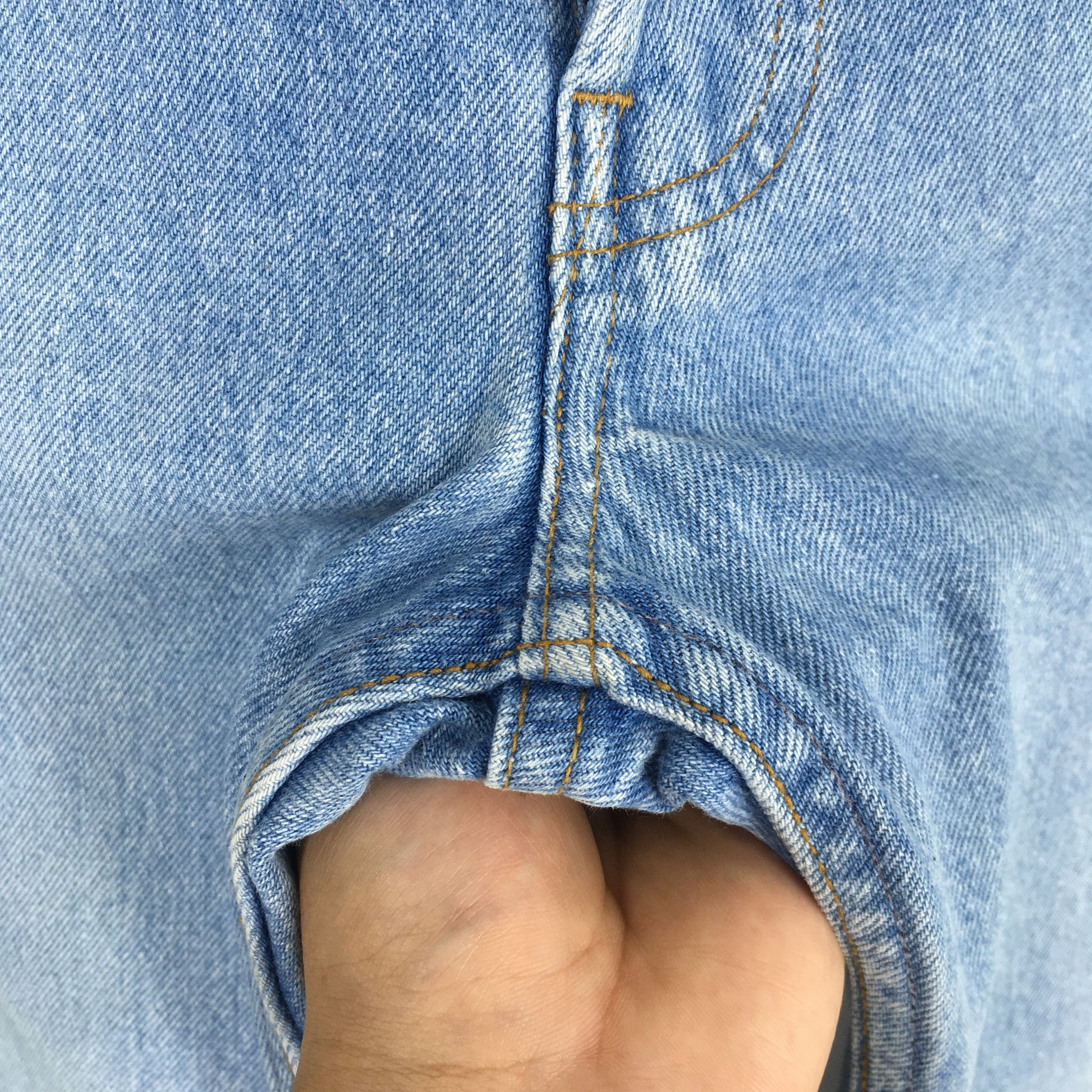 Levi's Size 27x31.5 Vintage 90s Levi's 501 Faded Blue Jeans S299 Size 27" / US 4 / IT 40 - 7 Thumbnail