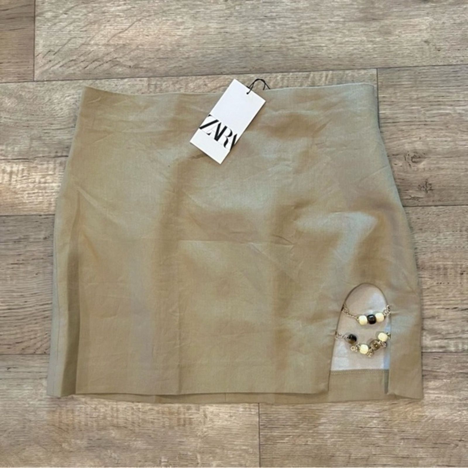 Zara Zara Tan Linen Mini Skirt Slit Beaded Detail High Waisted Size 33" - 18 Thumbnail