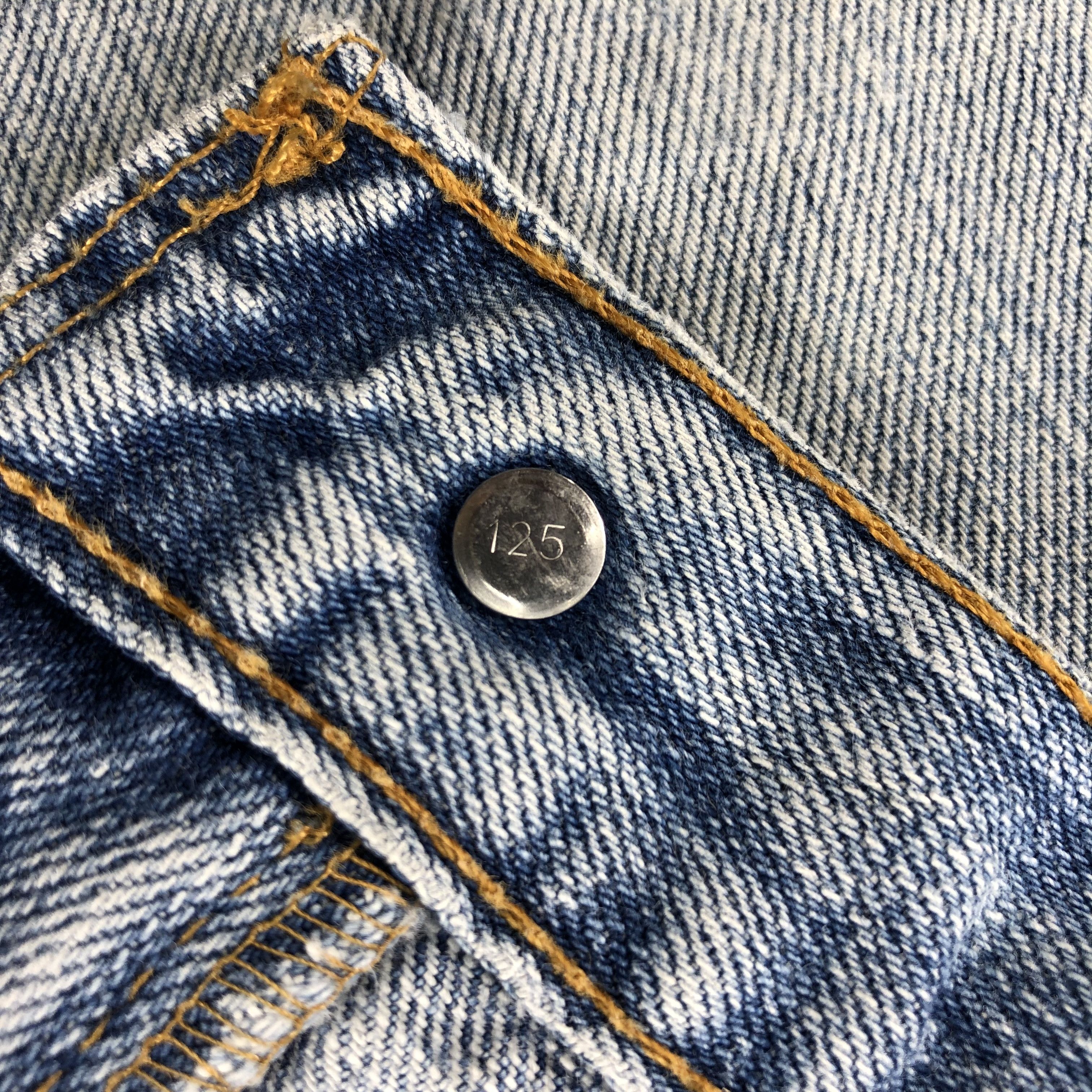 Levi's × Vintage 90s Vintage Light Wash Levis 505 Jeans-JM1743 Size US 37 - 10 Thumbnail