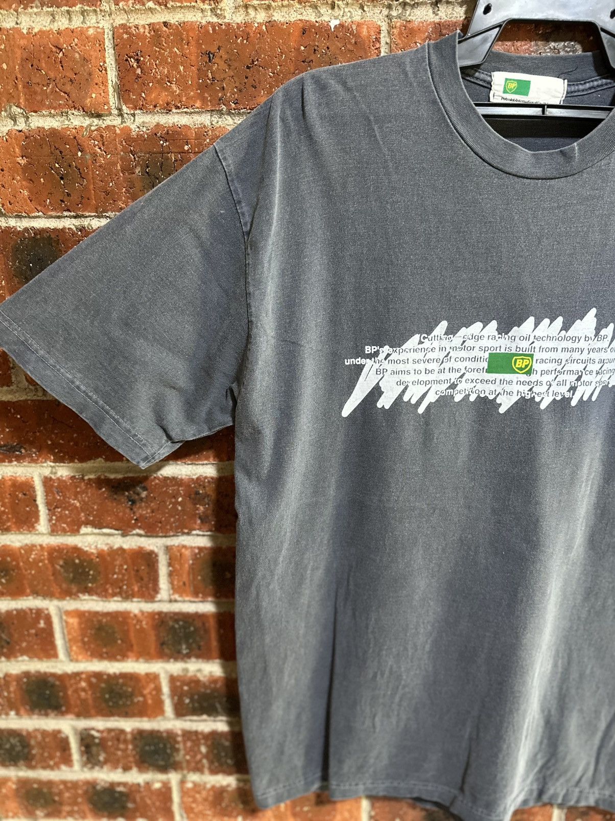 Sears Thrashed Vintage BP Petrol Faded Tee Size US XL / EU 56 / 4 - 6 Thumbnail