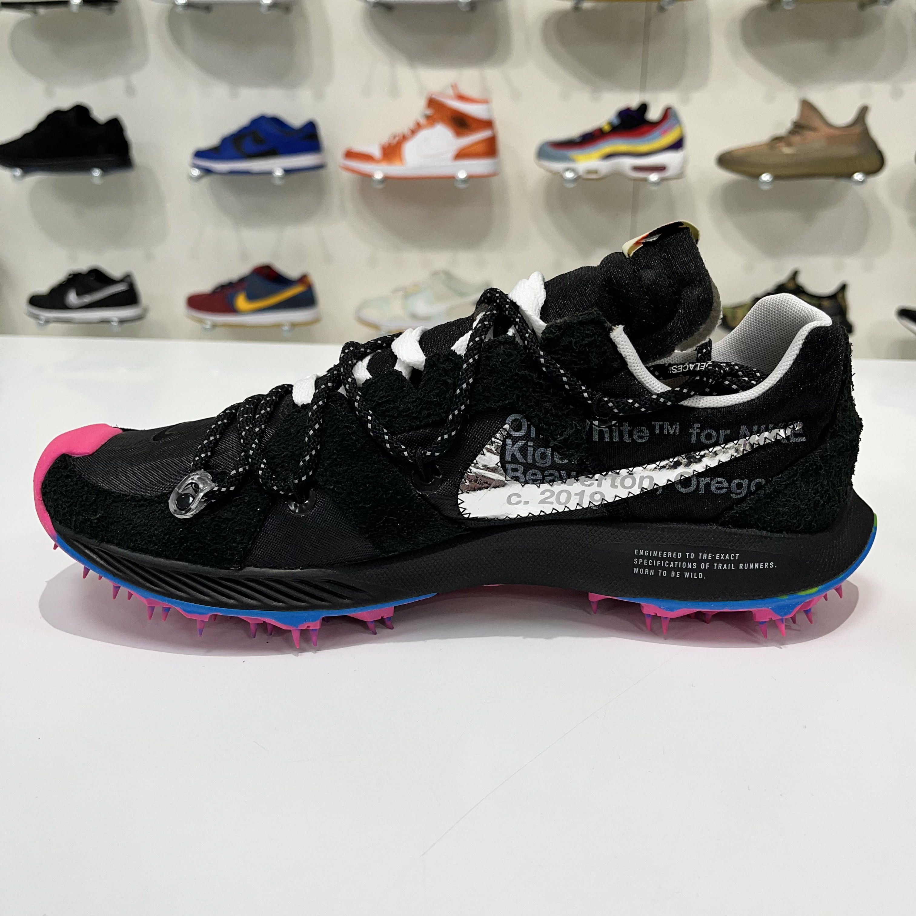 Nike × Off-White Nike Zoom Terra Kiger 5 x Off-White Black (W) Size US 10 / IT 40 - 13 Thumbnail