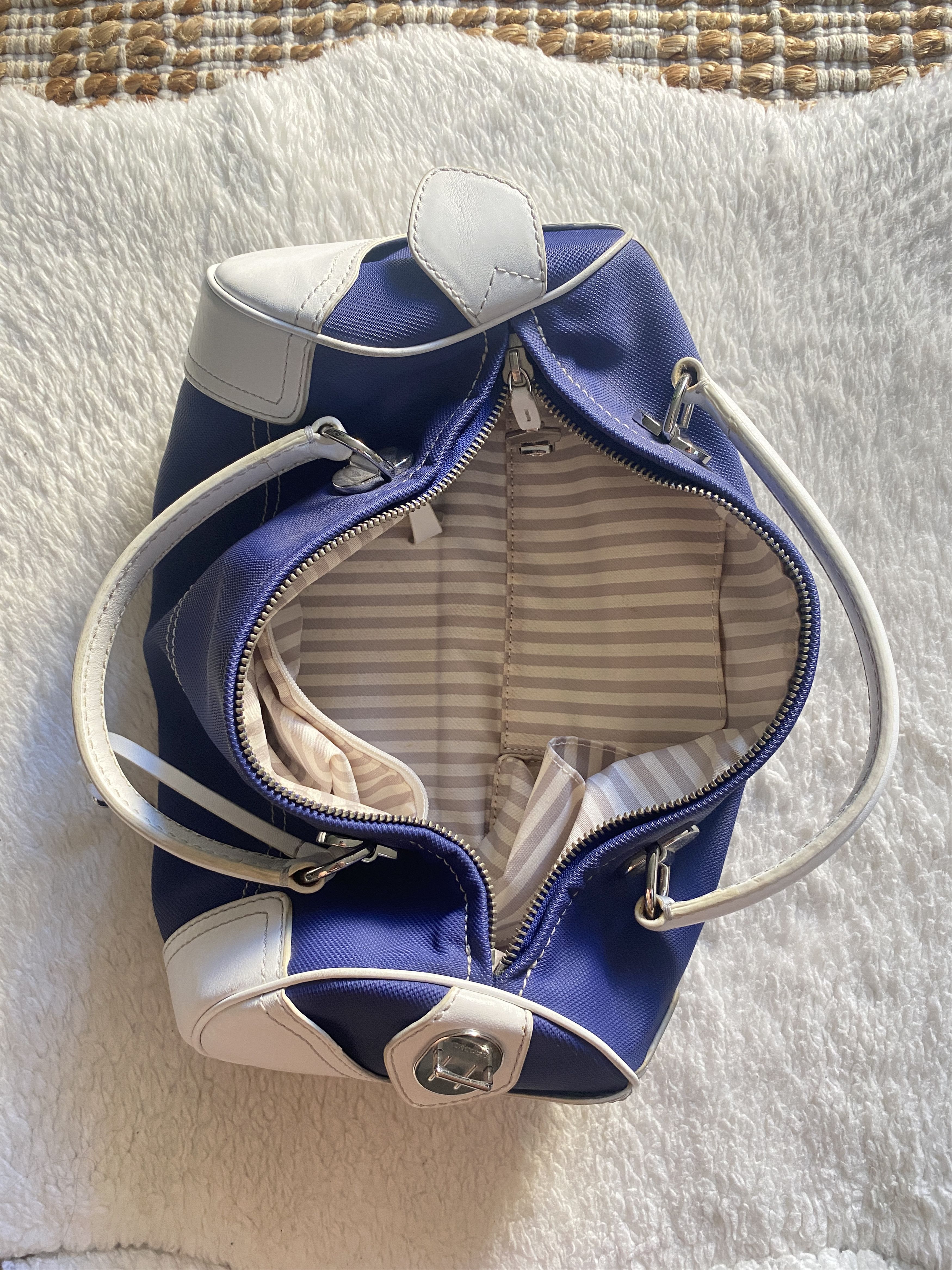 Lacoste Rare Lacoste Barrel Bag – Navy & White PVC Size ONE SIZE - 19 Thumbnail