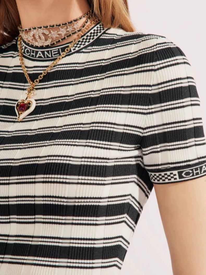 Chanel Chanel Black and white striped logo knitted short sleeves Size XXS / US 00 / IT 34 - 1 Thumbnail