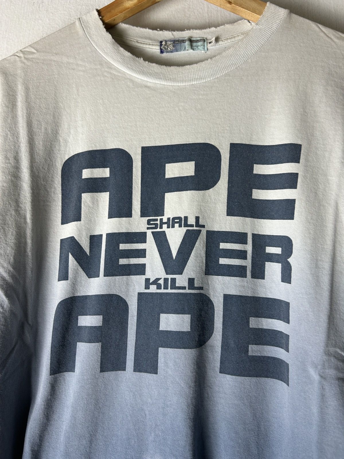 Bape Vintage Distressed Bathing Ape Bape Shall Nevel Kill Ape Size US M / EU 48-50 / 2 - 4 Thumbnail