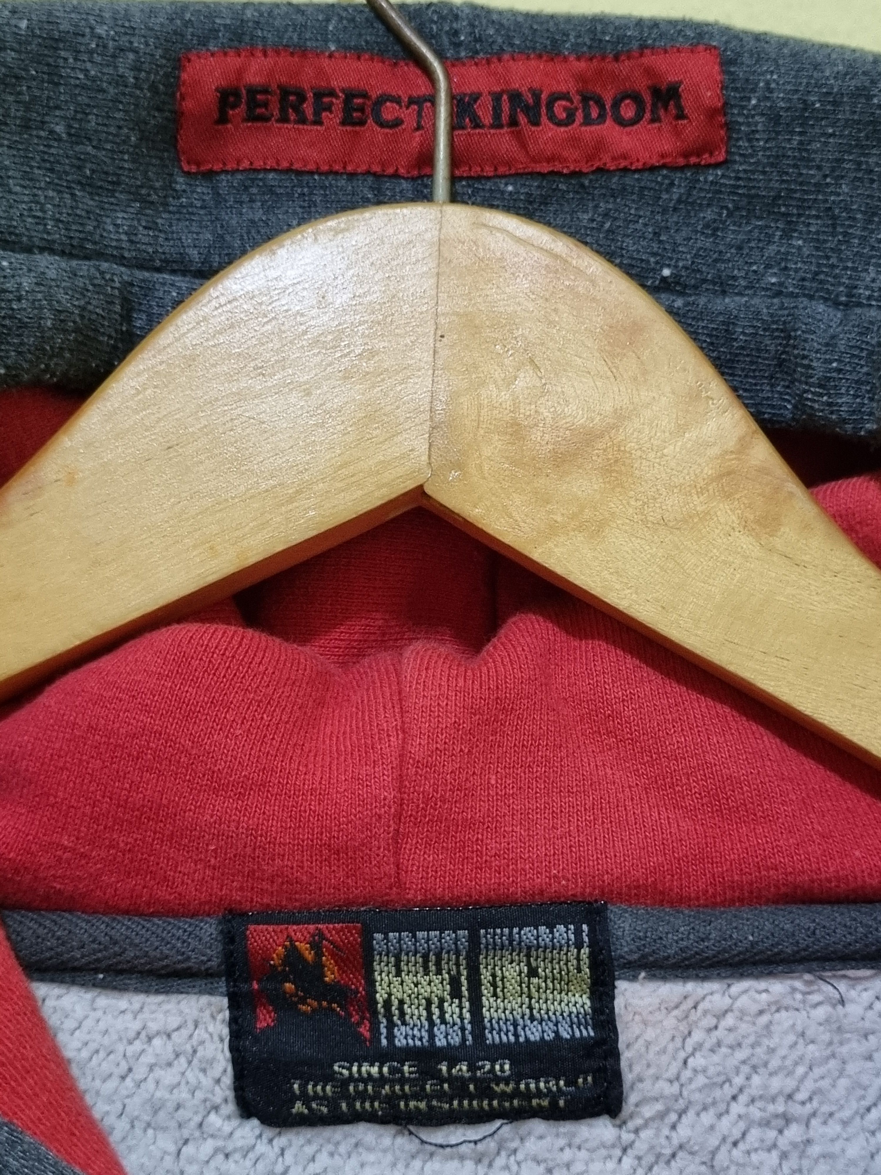 Japanese Brand Vintage Victim Perfect Kingdom Hoodie Size US L / EU 52-54 / 3 - 2 Thumbnail