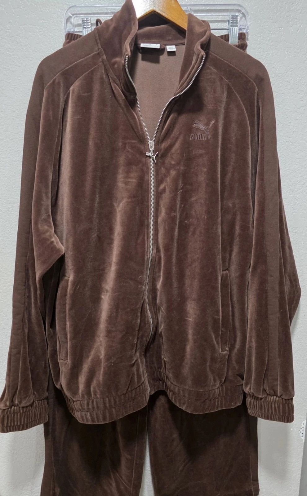 Puma × Vintage Puma T7 Velour Oversized Tracksuit Set Medium Brown Size US 32 / EU 48 - 1 Thumbnail