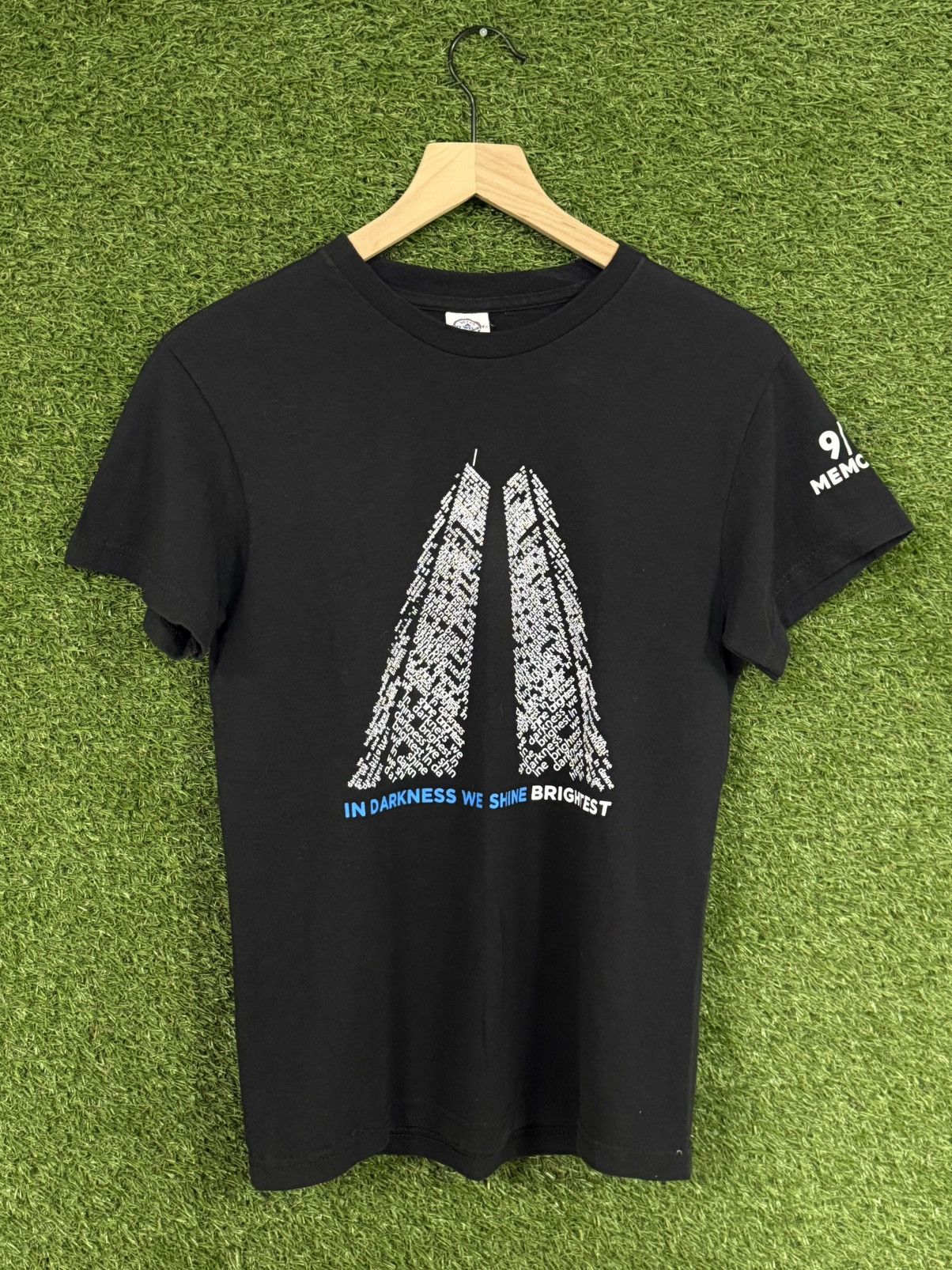 Vintage Vintage 911 9/11 Black Twin Towers New York NY Tee Pro Delta Size US S / EU 44-46 / 1 - 1 Thumbnail