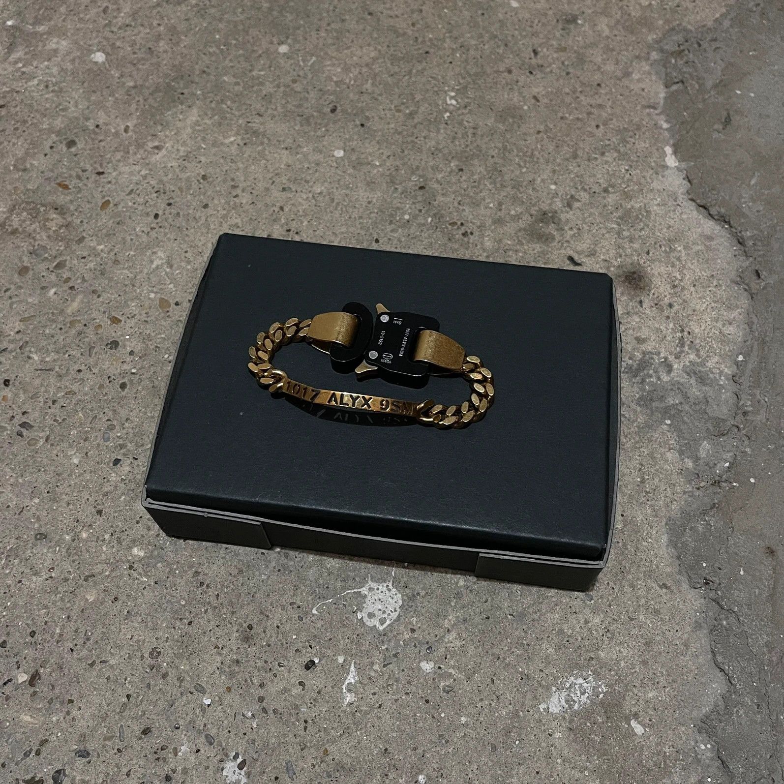 1017 ALYX 9SM 1017 alyx 9sm bracelet buckle Size ONE SIZE - 1 Thumbnail