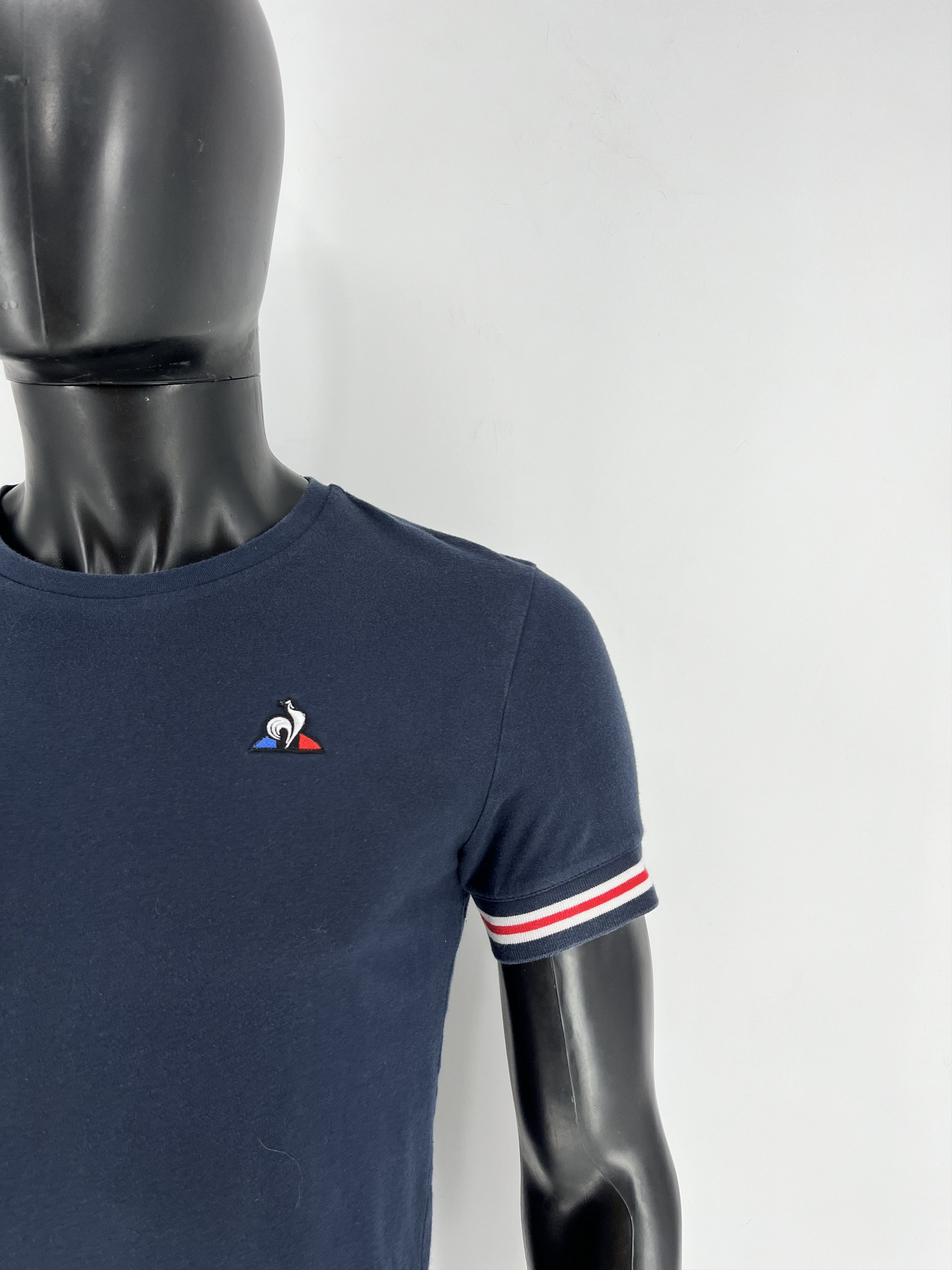 Le Coq Sportif × Vintage Vintage Y2K Le Coq Sportif Mini Logo T Shirt Size US S / EU 44-46 / 1 - 6 Thumbnail