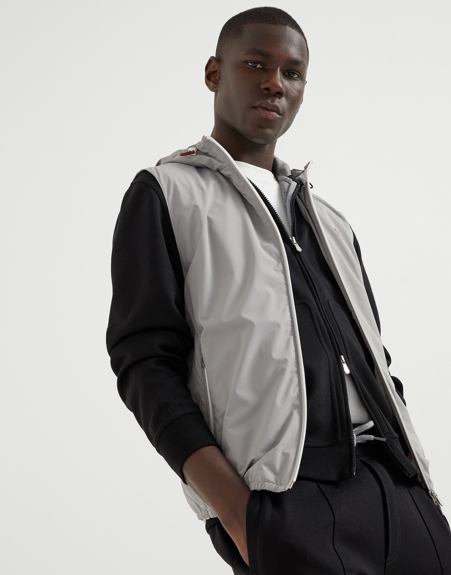 Brunello Cucinelli o1la1rc1a0326 Bonded Nylon Hooded Vest in Grey Size US S / EU 44-46 / 1 - 4 Thumbnail
