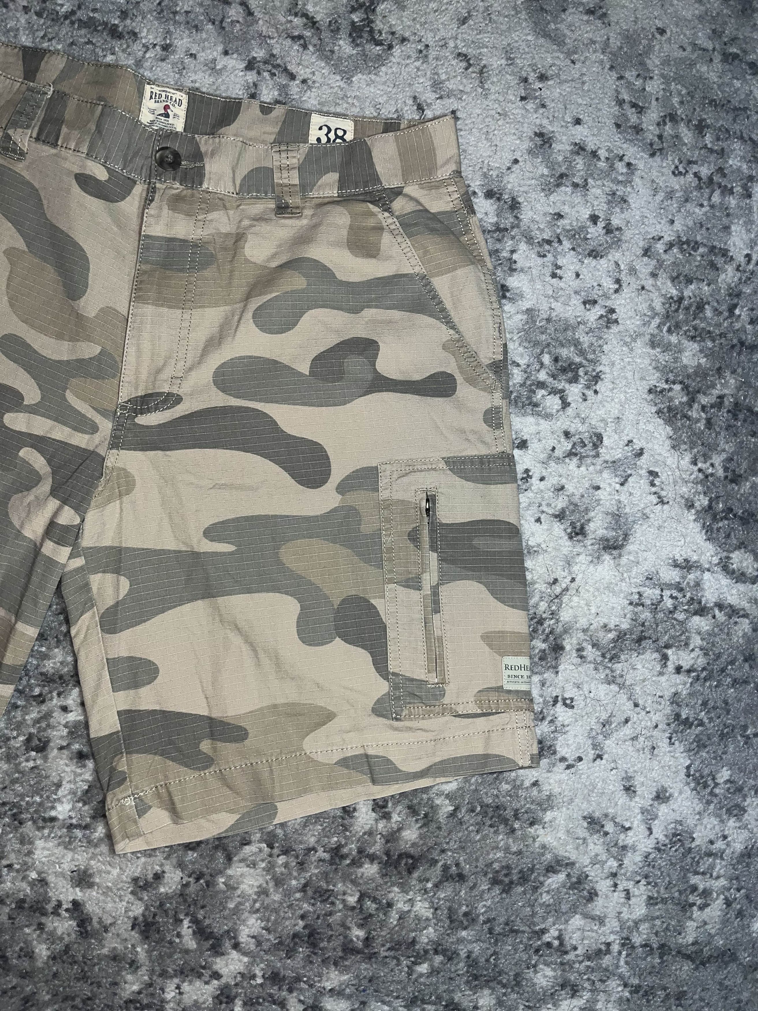 Redhead Vintage Y2K RedHead Baggy Camo Cargo Shorts Size US 38 / EU 54 - 4 Thumbnail