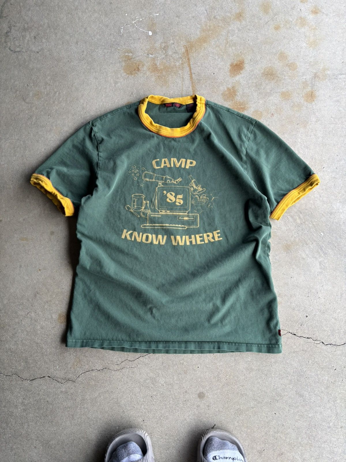 Levi's Vintage Levis X Stranger Things Netflix Original Ringer Tee Size US M / EU 48-50 / 2 - 1 Thumbnail