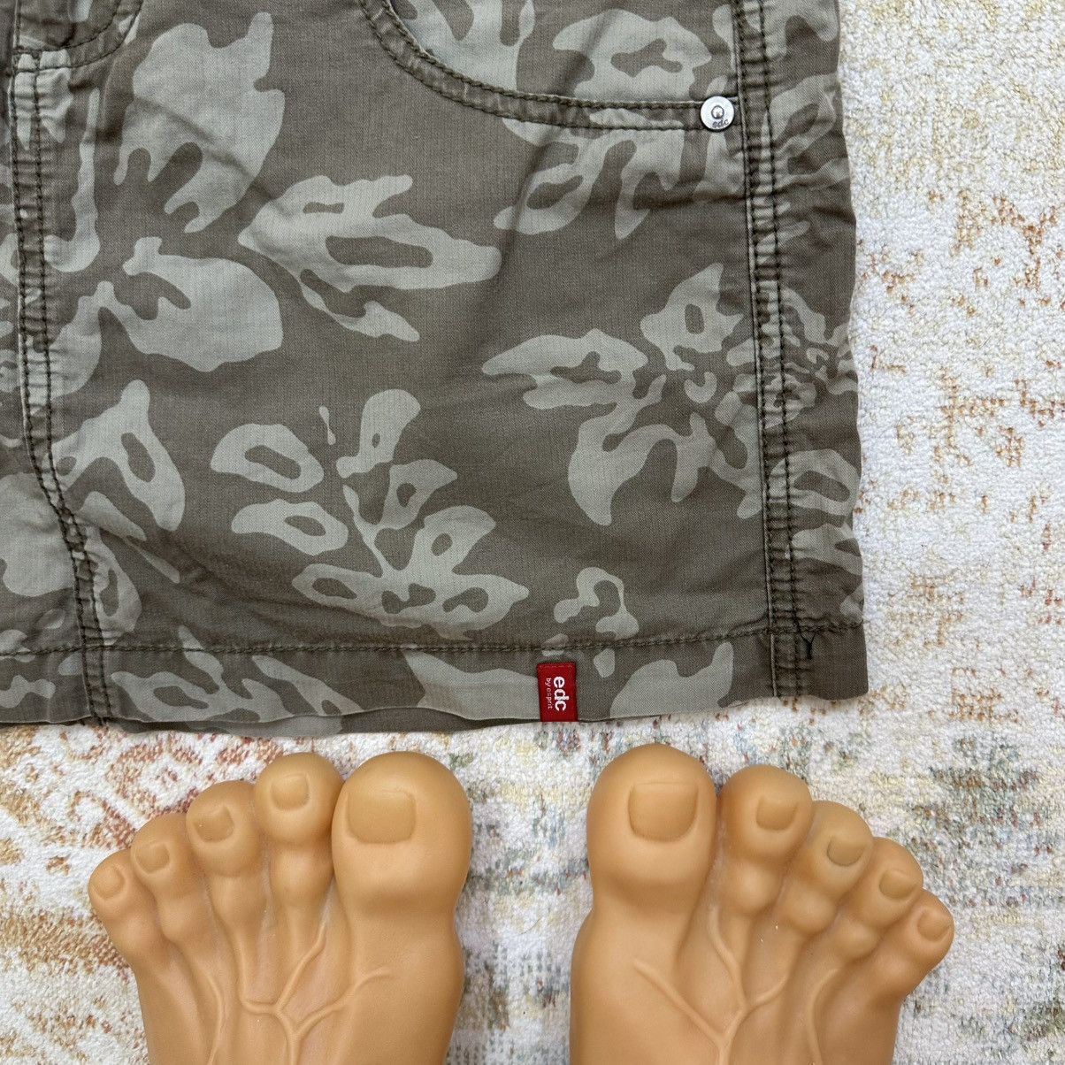 If Six Was Nine Vintage Japanese Style Mini Skirt Camo Hype Grunge Y2K 00s Size 25" / US 0 / IT 36 - 4 Thumbnail