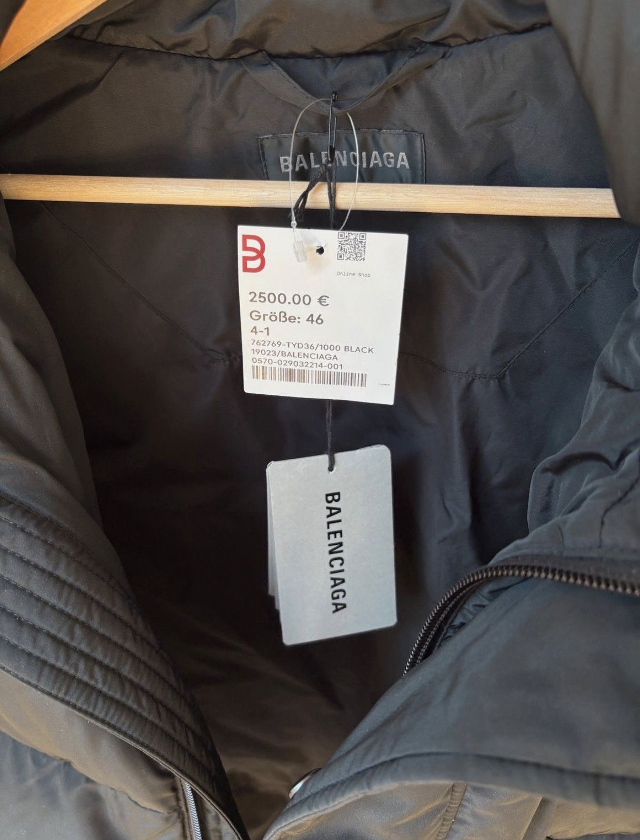 Balenciaga Balenciaga Cocoon Puffer Jacket / Gilet / Vest Black Size 46R - 6 Thumbnail