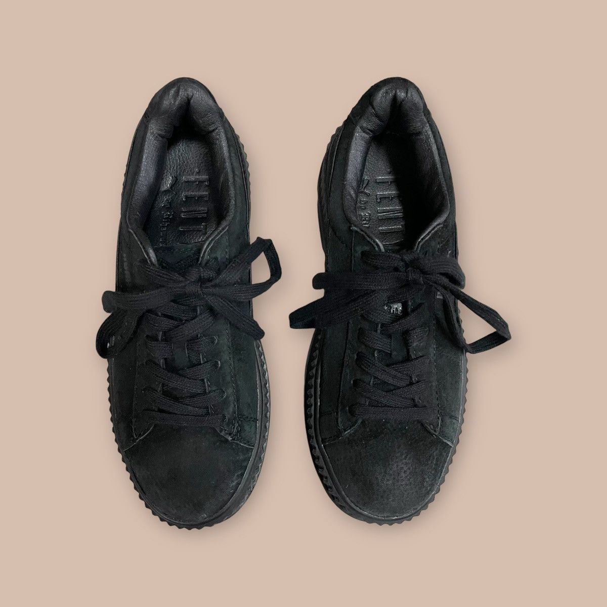 Fenty × Puma PUMA Rihanna x Fenty Cleated Creeper 'Black' Size US 6 / EU 39 - 9 Thumbnail