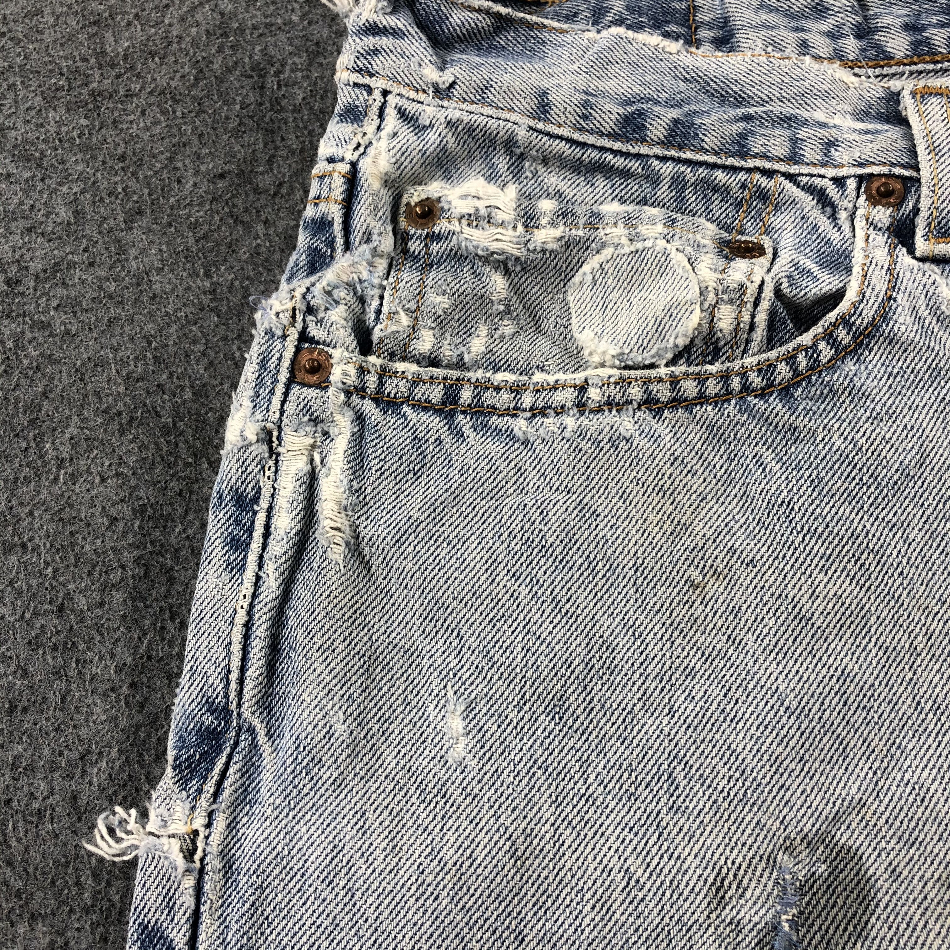 Levi's Vintage Light Wash Levis 550 Jeans-J2541 Size US 37 - 13 Thumbnail