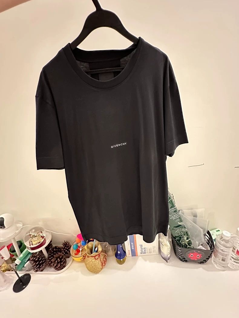 Givenchy Givenchy Limited Edition Dog Patterned T-Shirt 2506-Nextarr Size US L / EU 52-54 / 3 - 2 Thumbnail