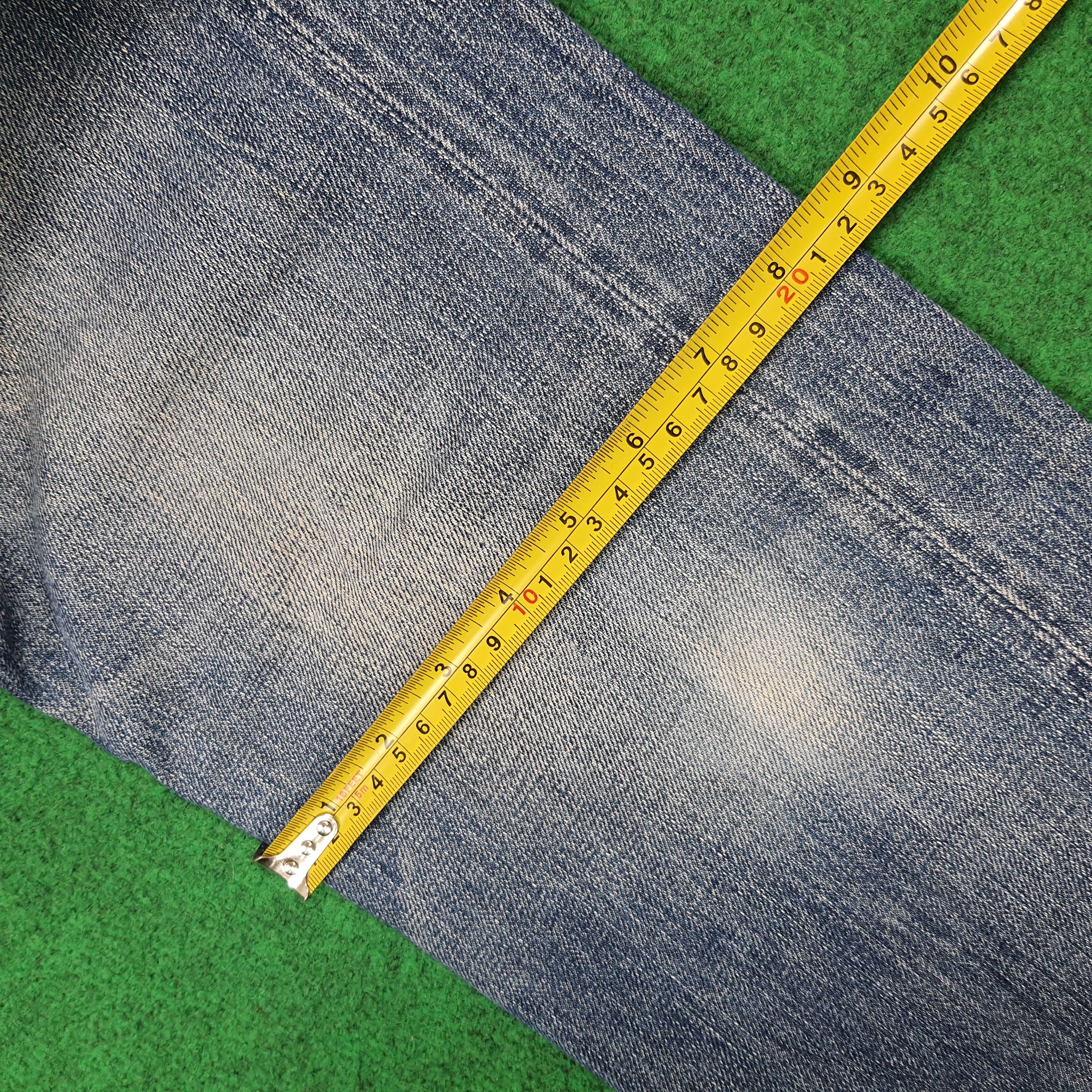Levi's Vintage 501 E Selvedge Distressed Jeans E1N39 Size US 30 / EU 46 - 15 Thumbnail