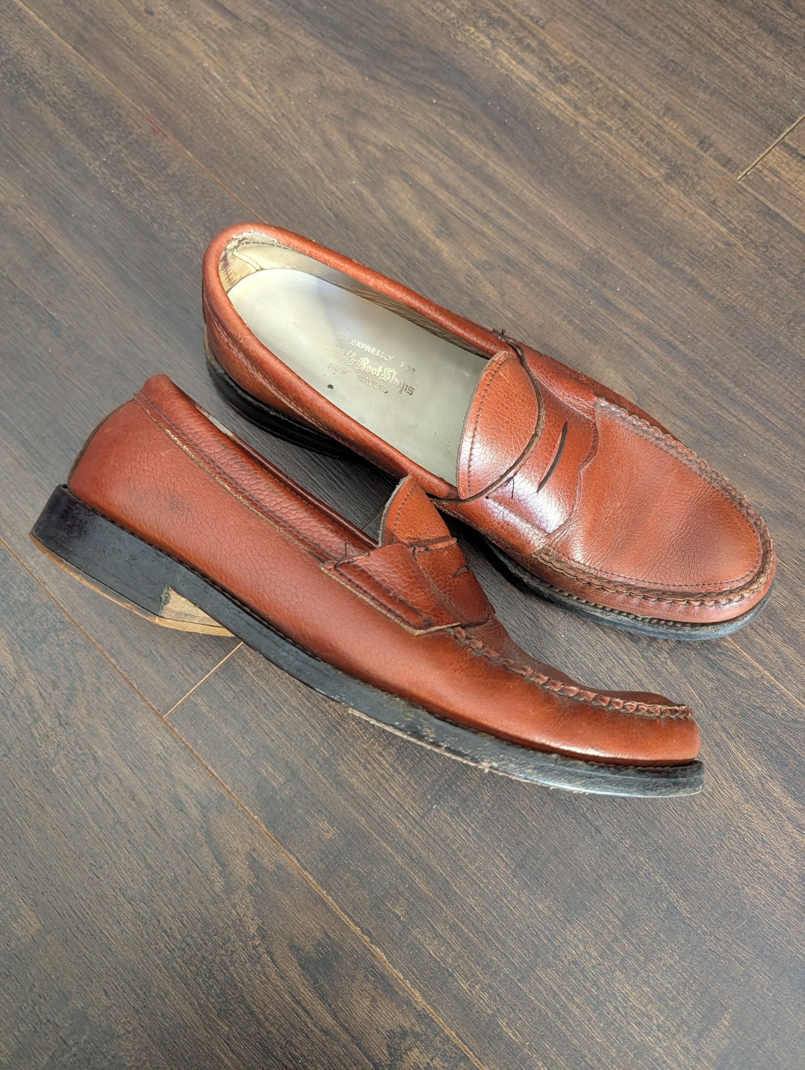 Handmade Vintage Arnold's Boot Shops New Haven loafers leather Size US 7.5 / EU 40-41 - 1 Thumbnail