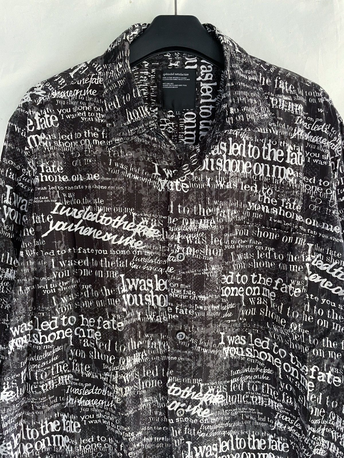 Japanese Brand SPLENDID SATISFACTION WRITER POEM BUTTON DOWN SHIRT Size US XL / EU 56 / 4 - 4 Thumbnail