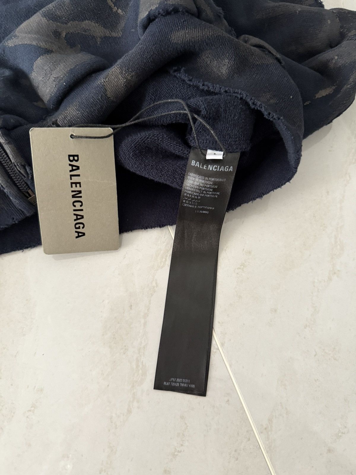 Balenciaga *ULTRARARE* Balenciaga AW22 DIRTY POLO HOODIE SIZE 1 Size US S / EU 44-46 / 1 - 6 Thumbnail