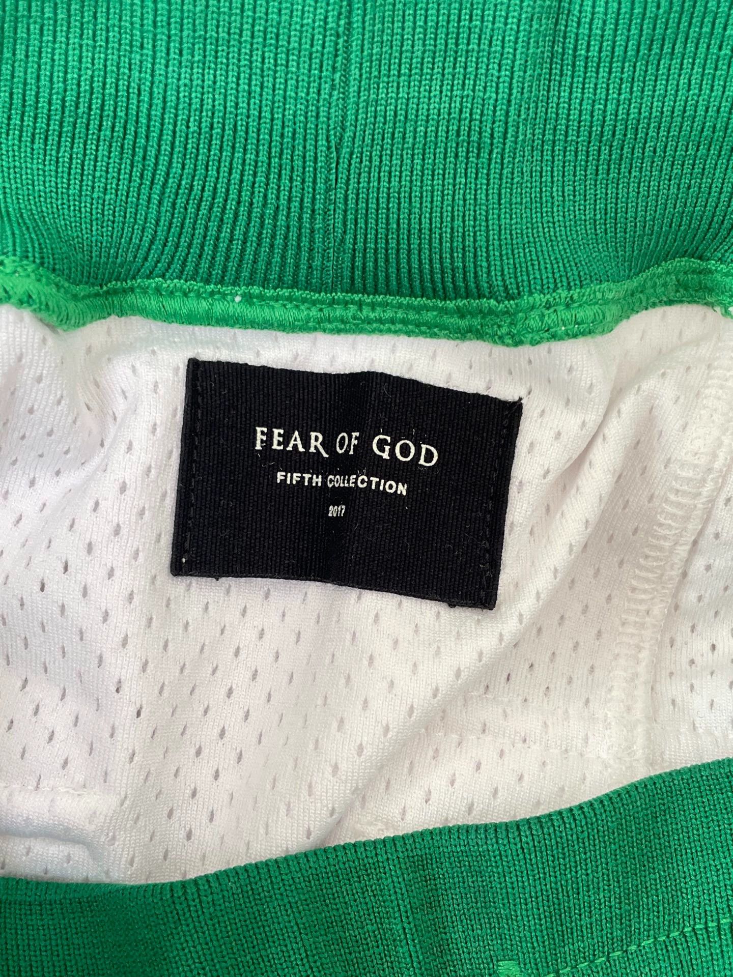 Fear of God Fear of God ’87 Collection Celtics White/Green Trim Shorts M Size US 32 / EU 48 - 3 Thumbnail